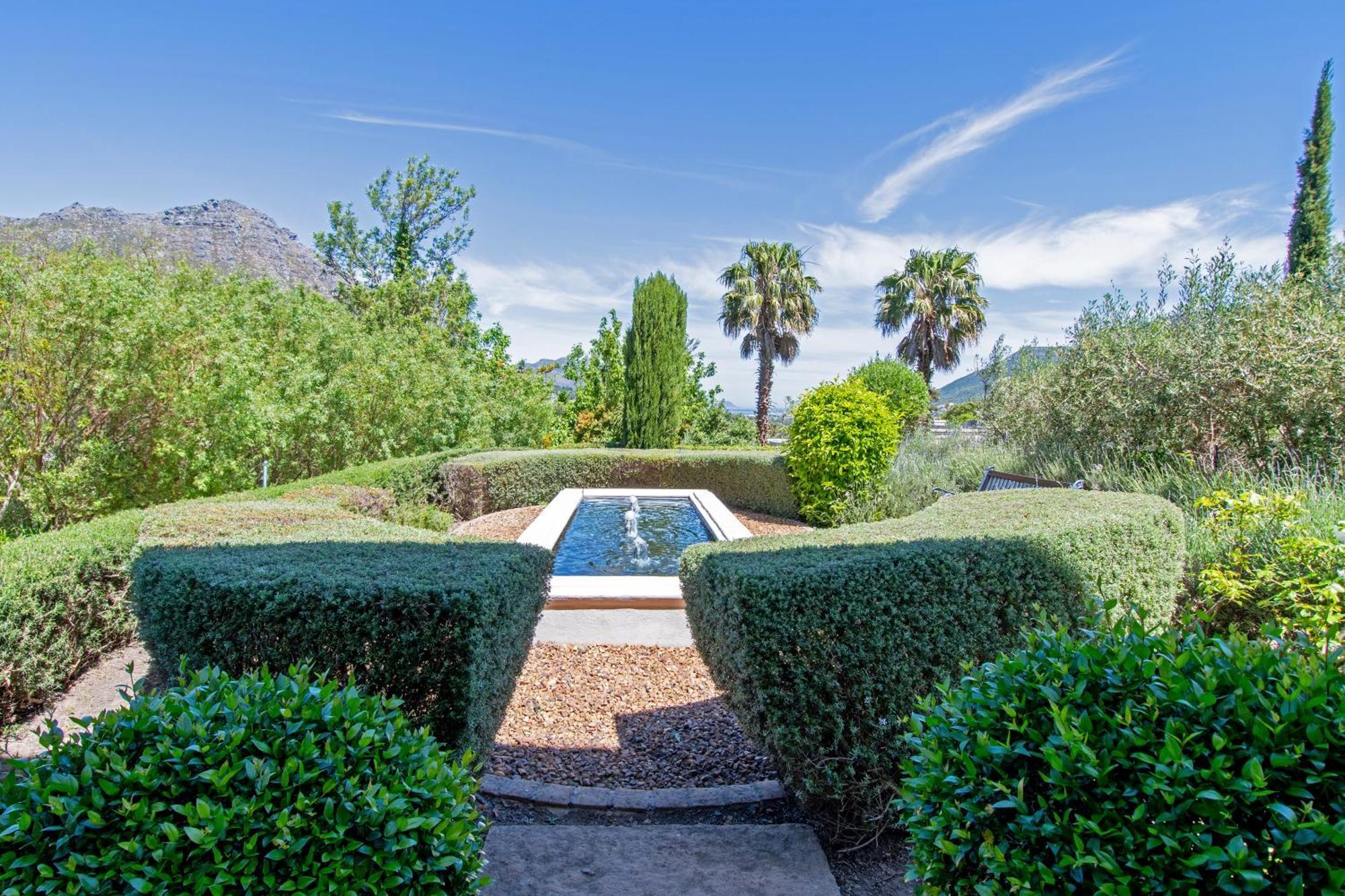 Chateau Neuf Du Cap Hout Bay Exteriör bild